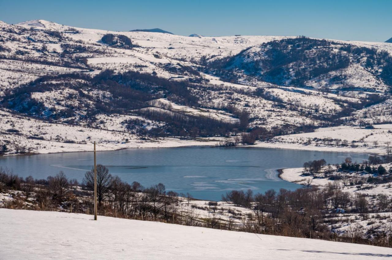 فيلا Agriturismo Caperroni Pescopagano المظهر الخارجي الصورة